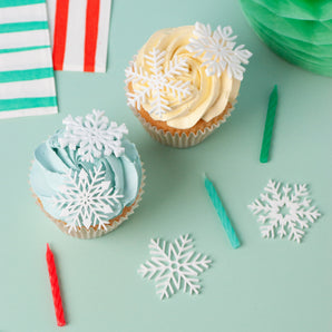 Snowflake Cake Charm Set